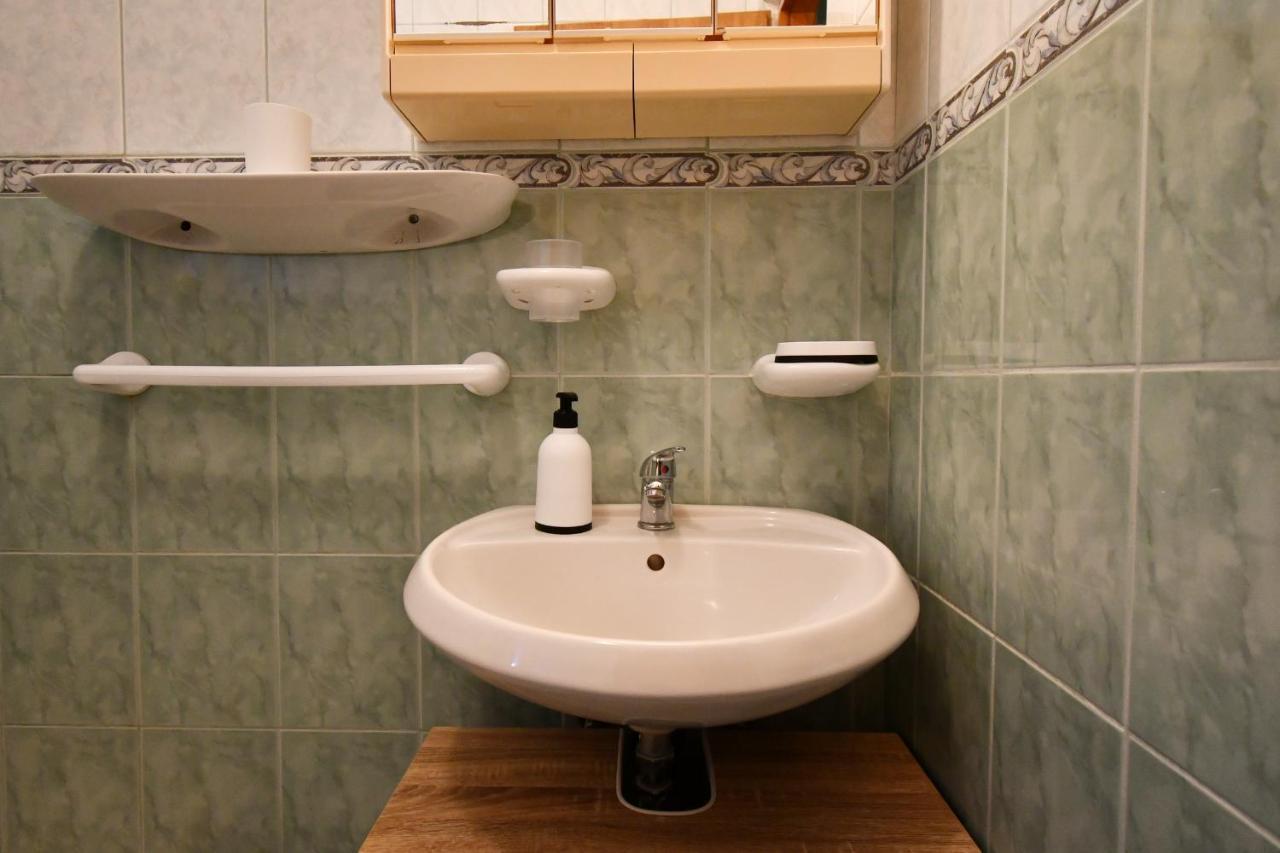 Apartments Novotny Banjol Ngoại thất bức ảnh